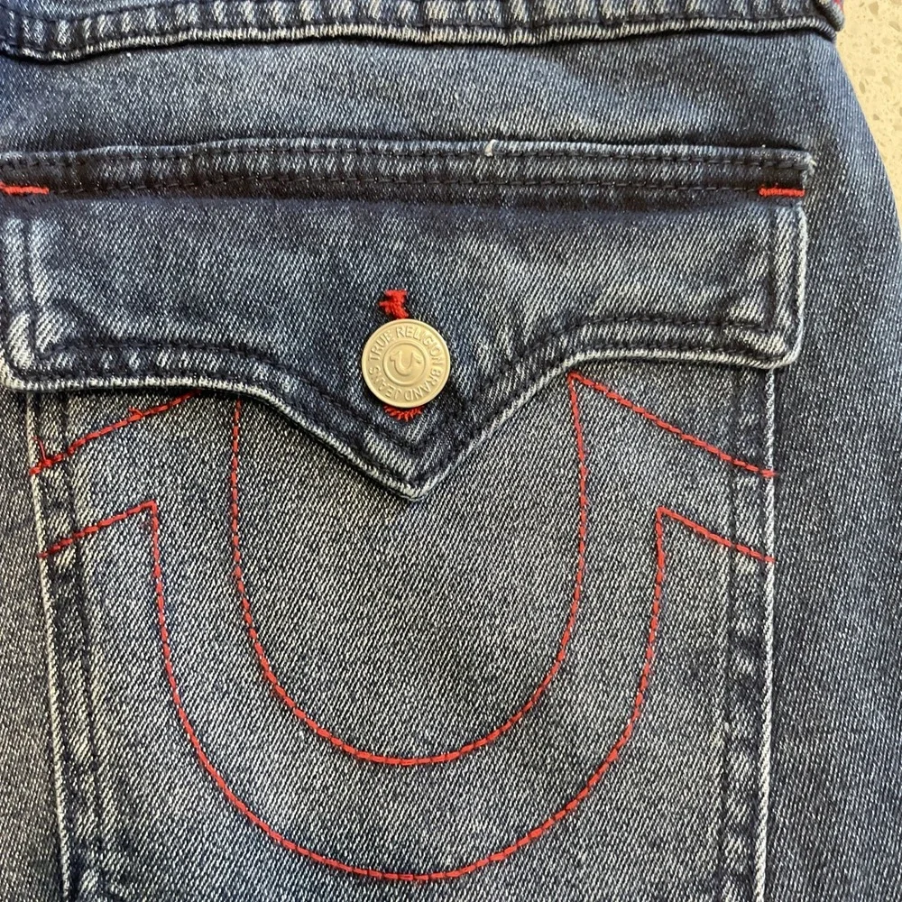 NWT True Religion Jeans Ricky Mens Size 32x34 No Flap SN Relaxed Straight Blue
